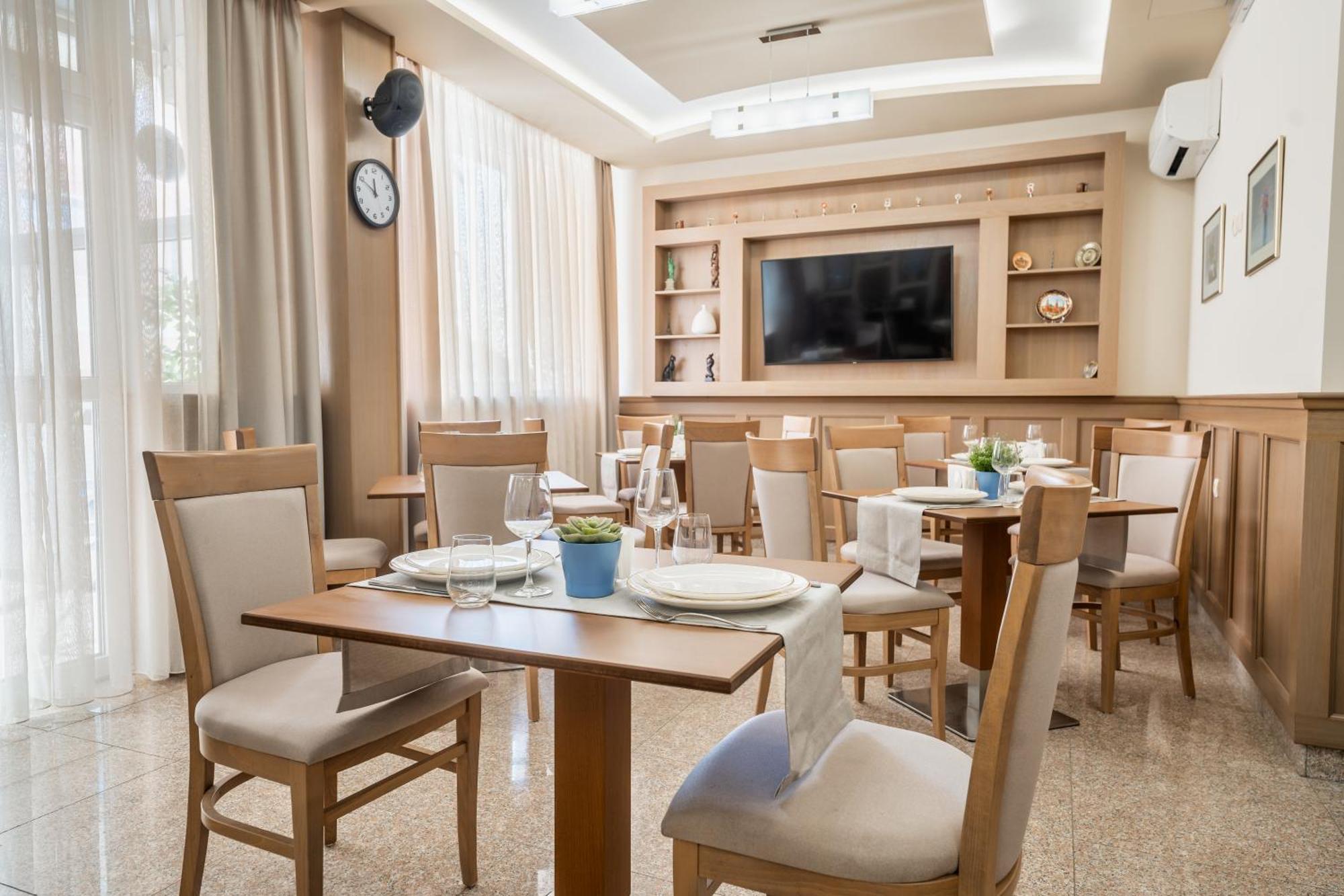Aquasun Family Hotel Sandanski Buitenkant foto